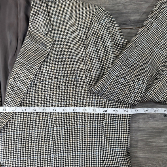 Chaps Mens Sports Coat Blazer 100% Silk Tan Houndstooth Two Button size 46R - Picture 8 of 11